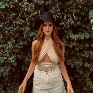 Meet your Posher, Hailey